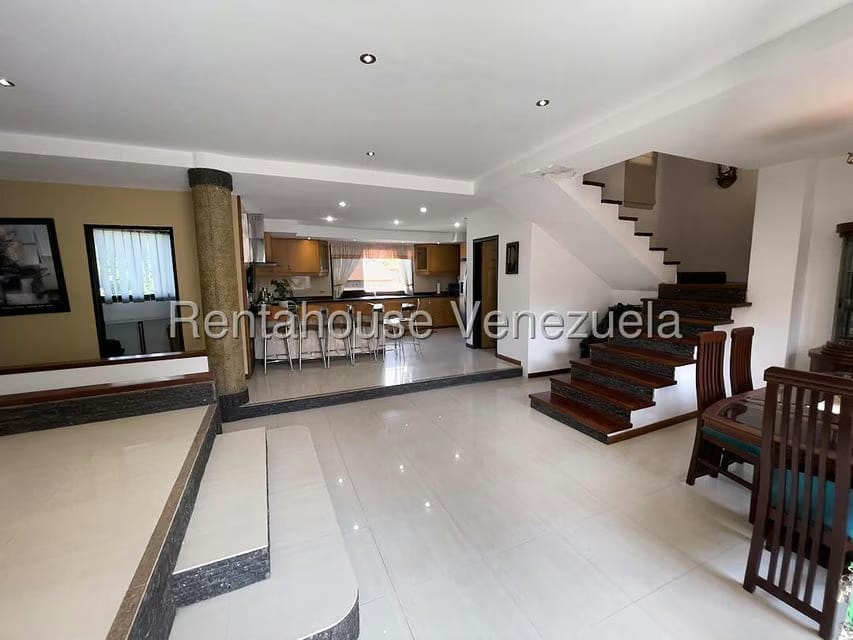 Casa (1 Nivel) en Venta en Lomas del Halcon, Distrito Metropolitano - 5