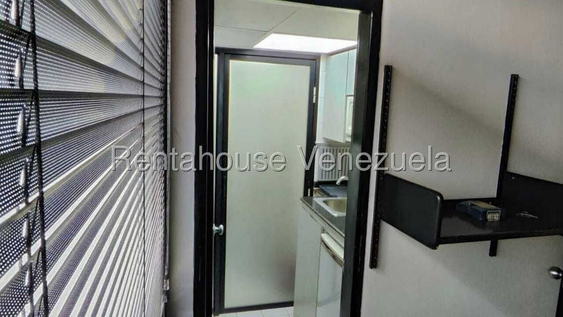 Comercial (Oficina) en Venta en Los Samanes, Distrito Metropolitano - 6