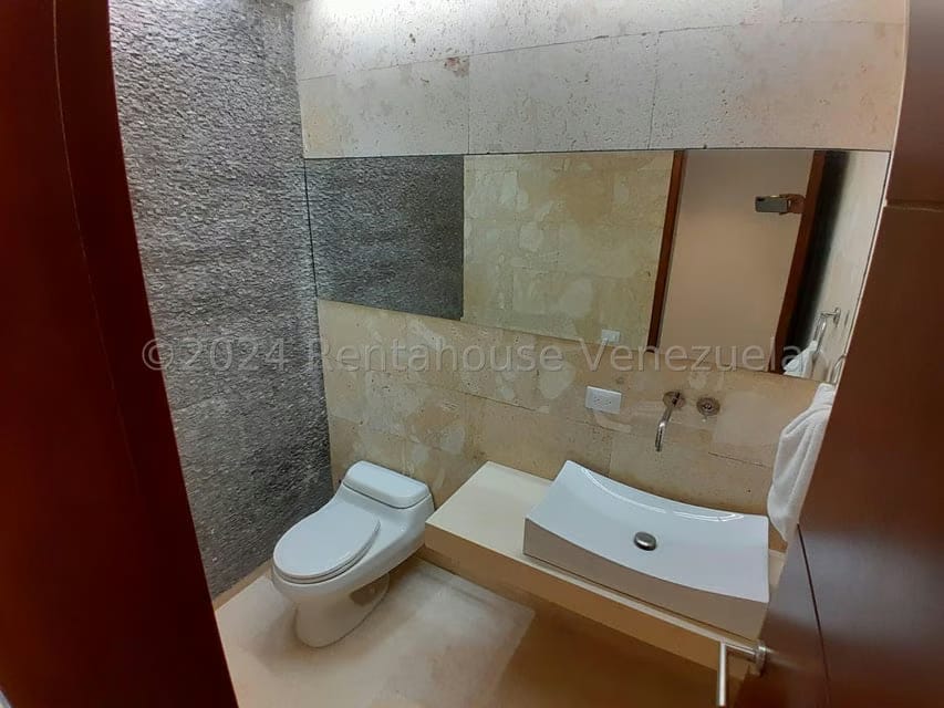 Apartamento (1 Nivel) en Venta en La Lagunita Country Club, Distrito Metropolitano - 13
