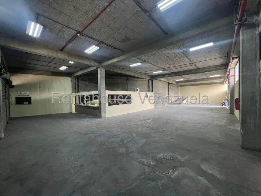 Comercial (Local Comercial) en Alquiler en El Tambor, Miranda - 2
