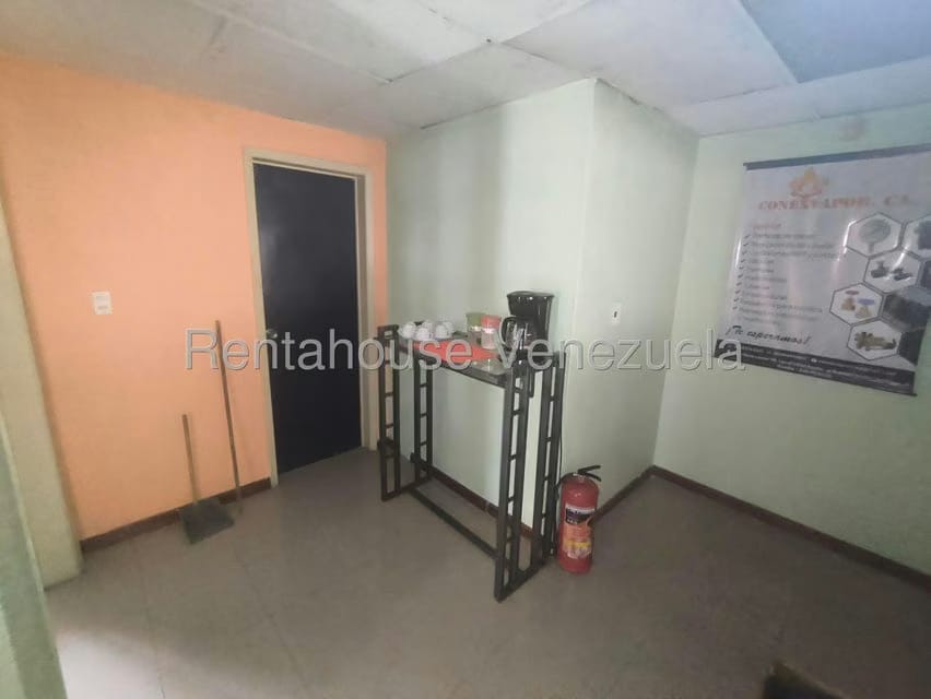 Comercial (Local Comercial) en Venta en Guarenas, Miranda - 11