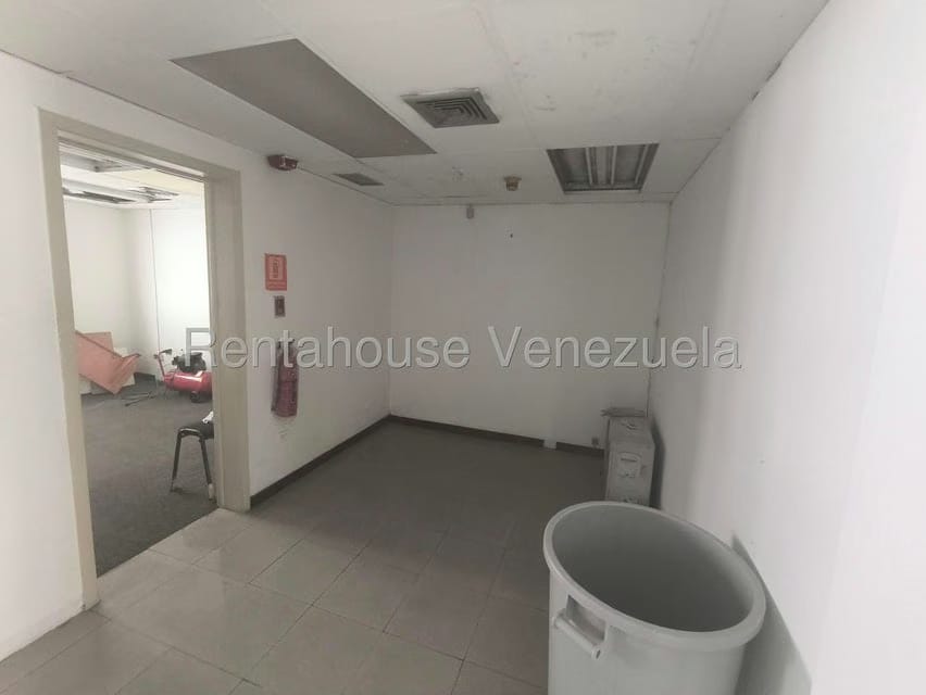 Comercial (Local Comercial) en Venta en Guarenas, Miranda - 27