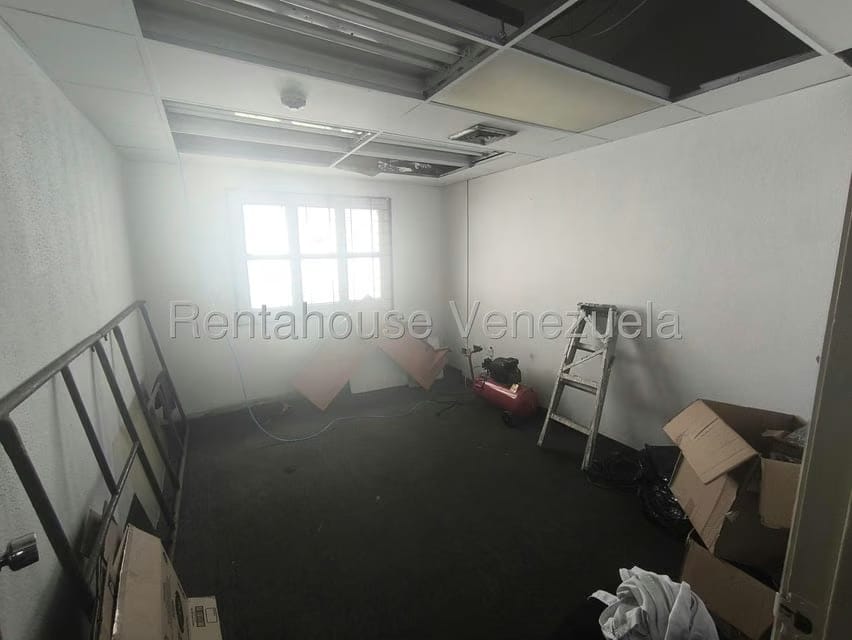 Comercial (Local Comercial) en Venta en Guarenas, Miranda - 28