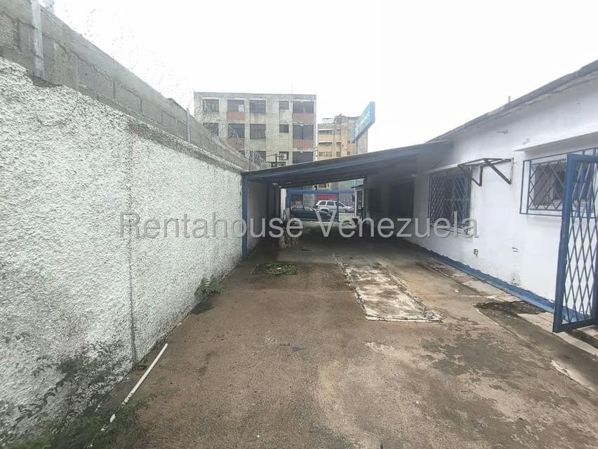 Comercial (Local Comercial) en Venta en Guarenas, Miranda - 32