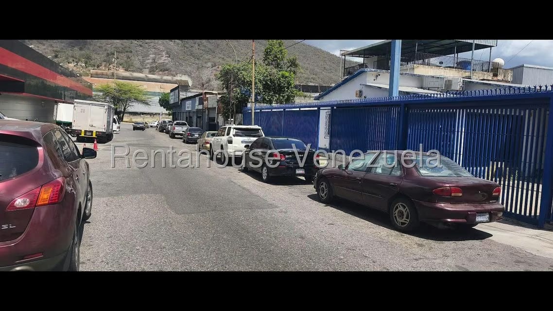 Comercial (Local Comercial) en Venta en Guarenas, Miranda - 37