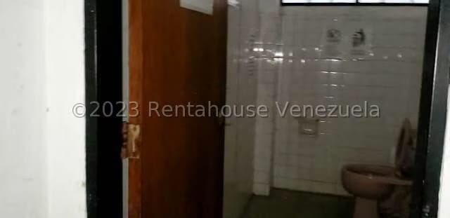 Comercial (Oficina) en Venta en Parroquia Catedral, Distrito Metropolitano - 8