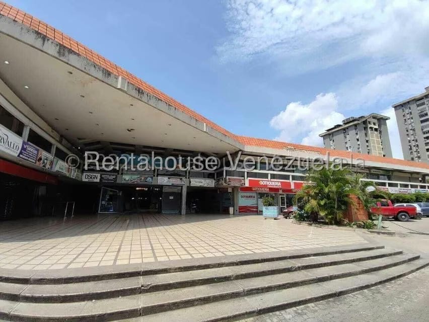 Comercial (Local Comercial) en Venta en Urbanizacion El Centro, Aragua - 16
