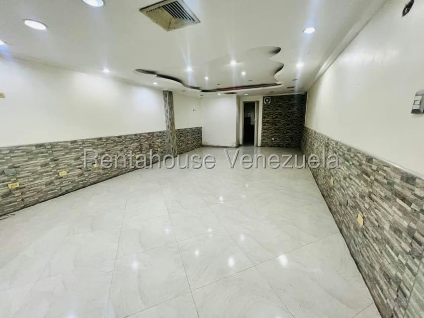 Comercial (Local Comercial) en Venta en Urbanizacion El Centro, Aragua - 6