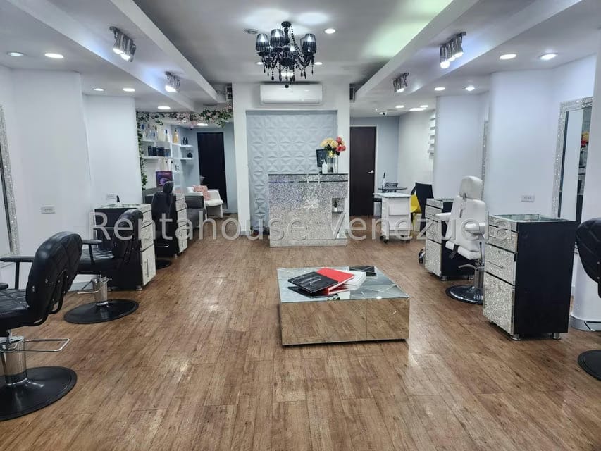 Comercial (Local Comercial) en Alquiler en La Trinidad, Distrito Metropolitano - 2