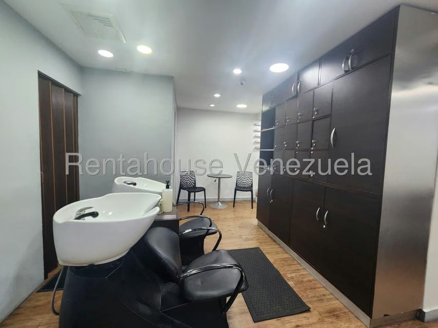 Comercial (Local Comercial) en Alquiler en La Trinidad, Distrito Metropolitano - 11