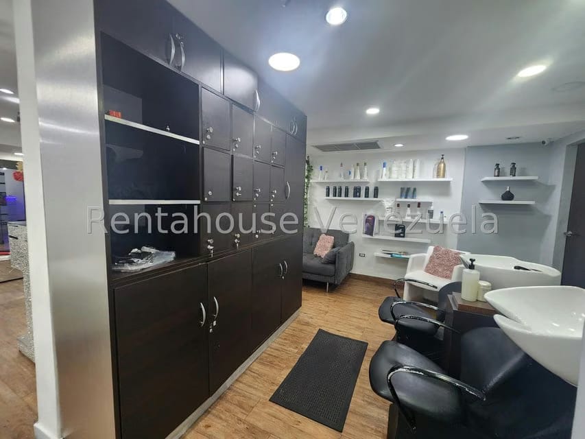 Comercial (Local Comercial) en Alquiler en La Trinidad, Distrito Metropolitano - 12