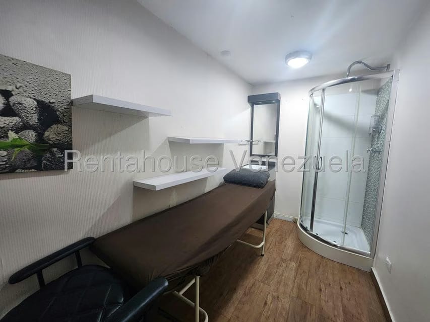 Comercial (Local Comercial) en Alquiler en La Trinidad, Distrito Metropolitano - 19