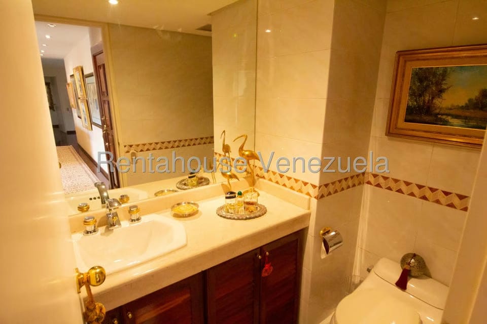 Apartamento (1 Nivel) en Venta en Lomas de La Lagunita, Distrito Metropolitano - 11