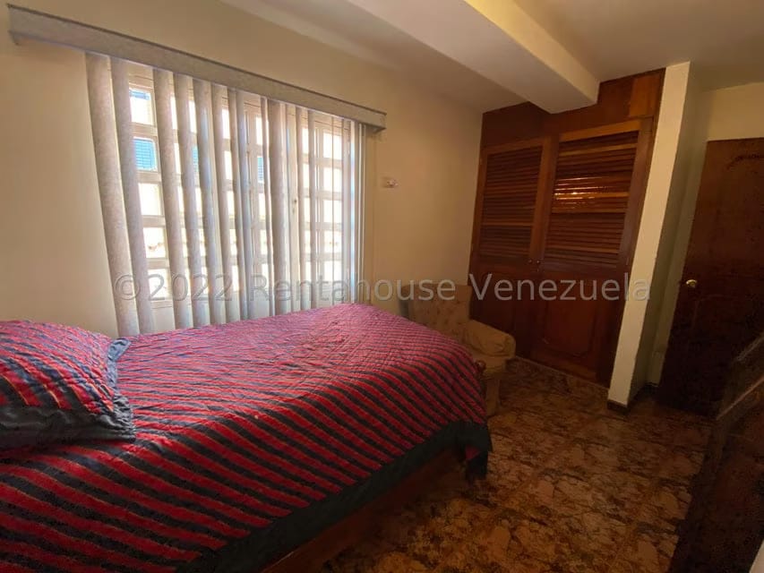 Casa (Multipes Niveles) en Venta en Parque el Retiro, Miranda - 25