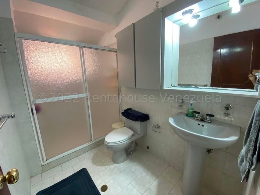 Casa (Multipes Niveles) en Venta en Parque el Retiro, Miranda - 26