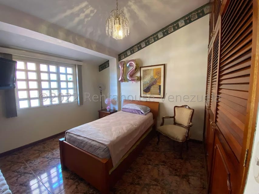 Casa (Multipes Niveles) en Venta en Parque el Retiro, Miranda - 27