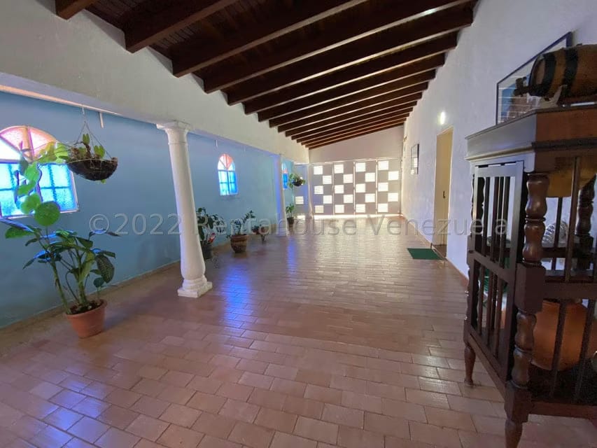 Casa (Multipes Niveles) en Venta en Parque el Retiro, Miranda - 40