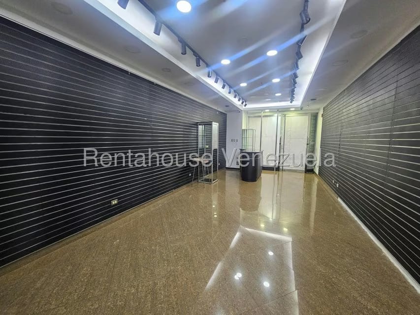 Comercial (Local Comercial) en Alquiler en El Cafetal, Distrito Metropolitano - 13