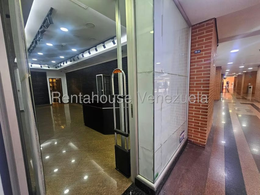 Comercial (Local Comercial) en Alquiler en El Cafetal, Distrito Metropolitano - 4