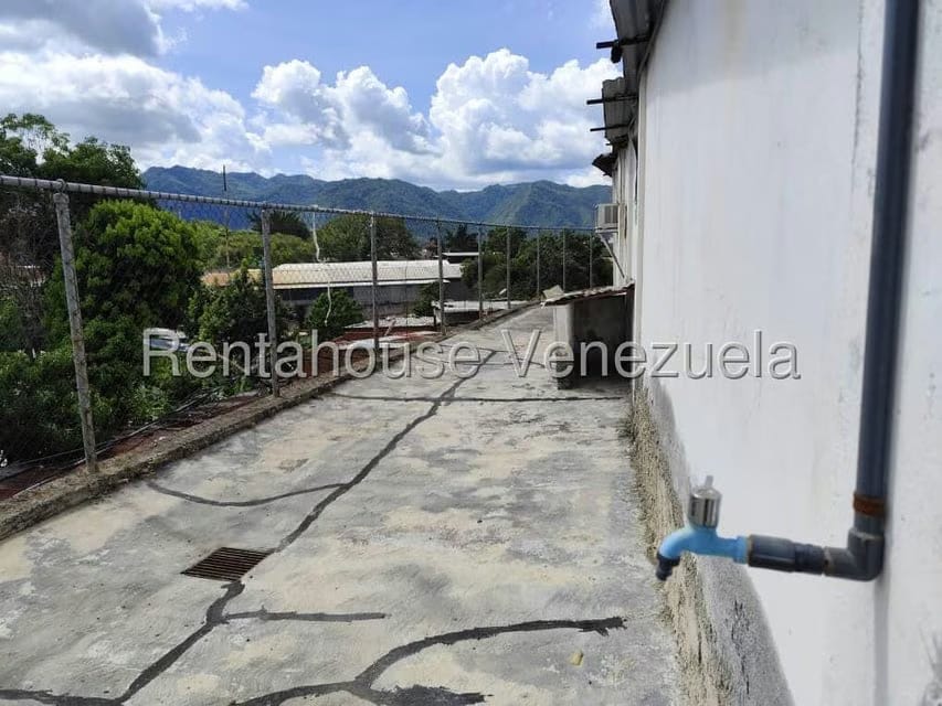 Comercial (Galpon - Deposito) en Venta en Terrinca, Miranda - 28