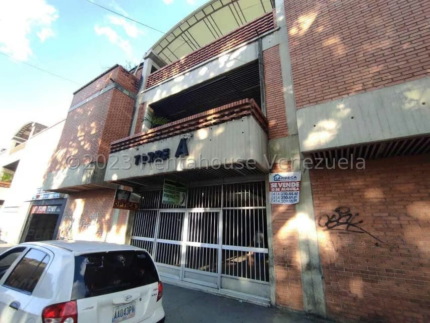 Comercial (Local Comercial) en Alquiler en Centro, Lara - 2
