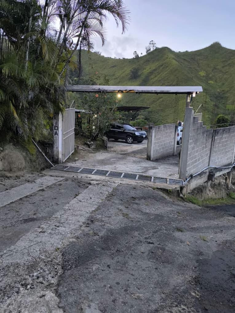 Casa En Venta - El Amarillo - San Antonio de los Altos - Estado Miranda - 2