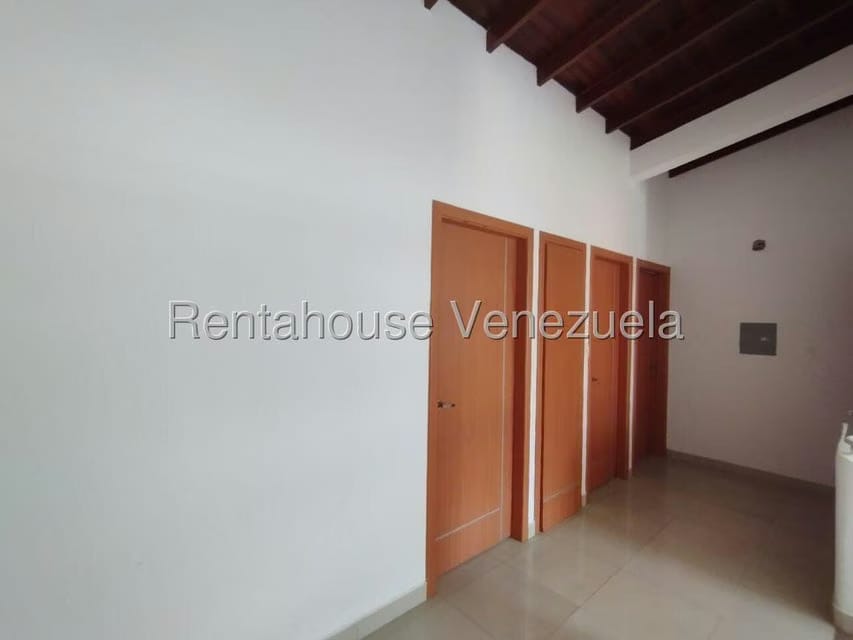 Casa (Duplex) en Venta en Villa Paris, Lara - 12