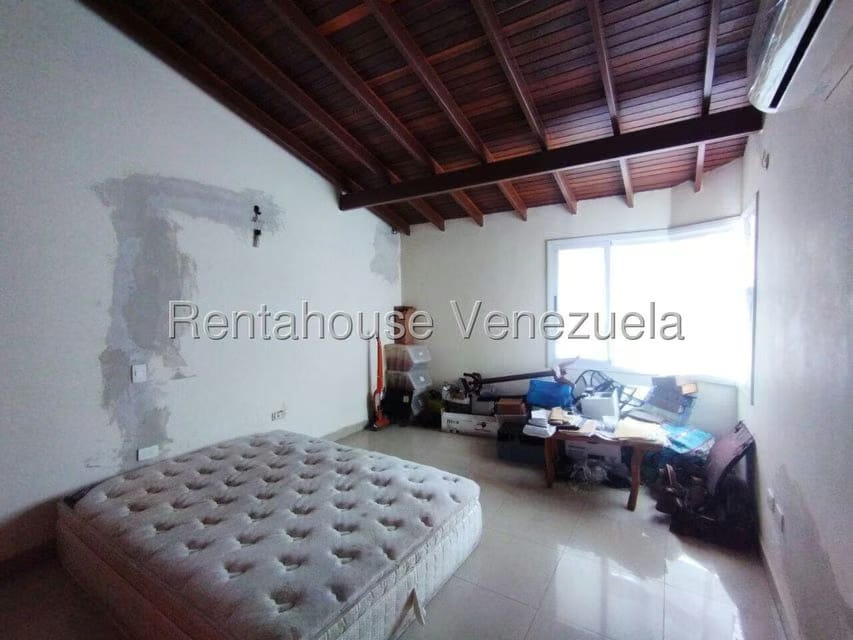Casa (Duplex) en Venta en Villa Paris, Lara - 15