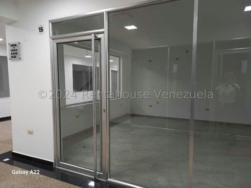Comercial (Local Comercial) en Alquiler en La 'L', Zulia - 3