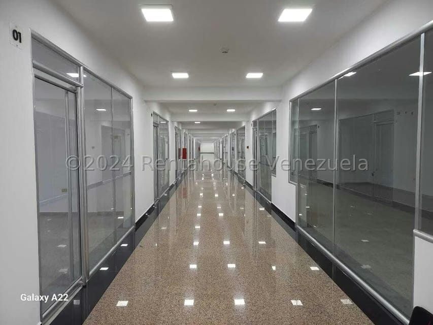 Comercial (Local Comercial) en Alquiler en La 'L', Zulia - 5