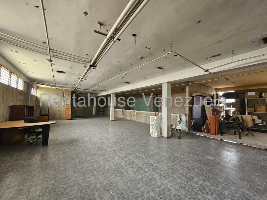 Comercial (Local Comercial) en Alquiler en Zona Industrial 2, Lara - 26
