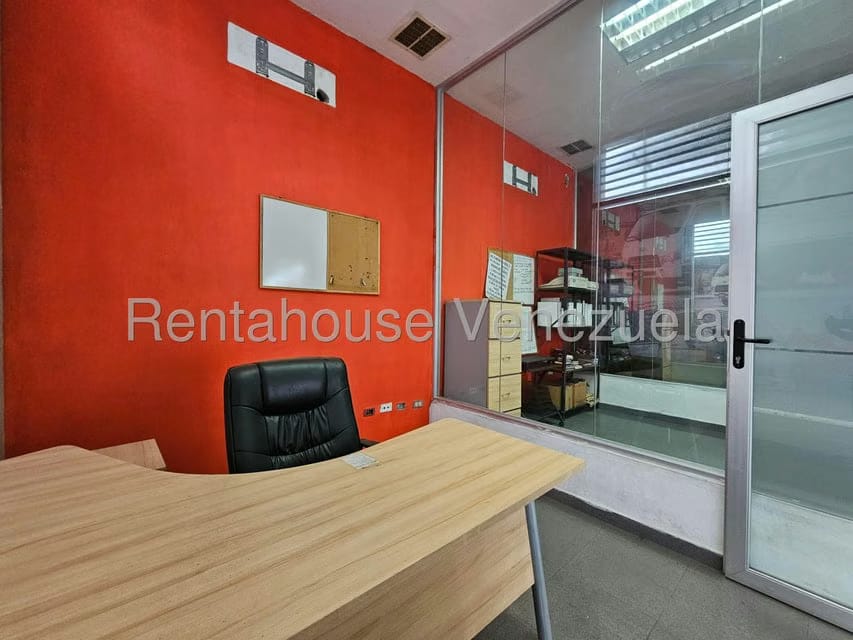 Comercial (Local Comercial) en Alquiler en Zona Industrial 2, Lara - 27