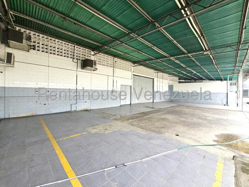 Comercial (Local Comercial) en Alquiler en Zona Industrial 2, Lara - 41
