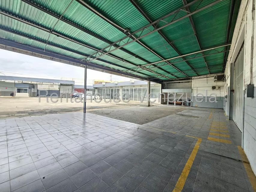 Comercial (Local Comercial) en Alquiler en Zona Industrial 2, Lara - 42