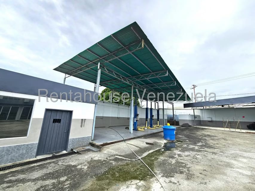 Comercial (Local Comercial) en Alquiler en Zona Industrial 2, Lara - 46