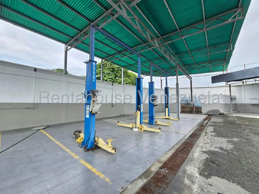Comercial (Local Comercial) en Alquiler en Zona Industrial 2, Lara - 47