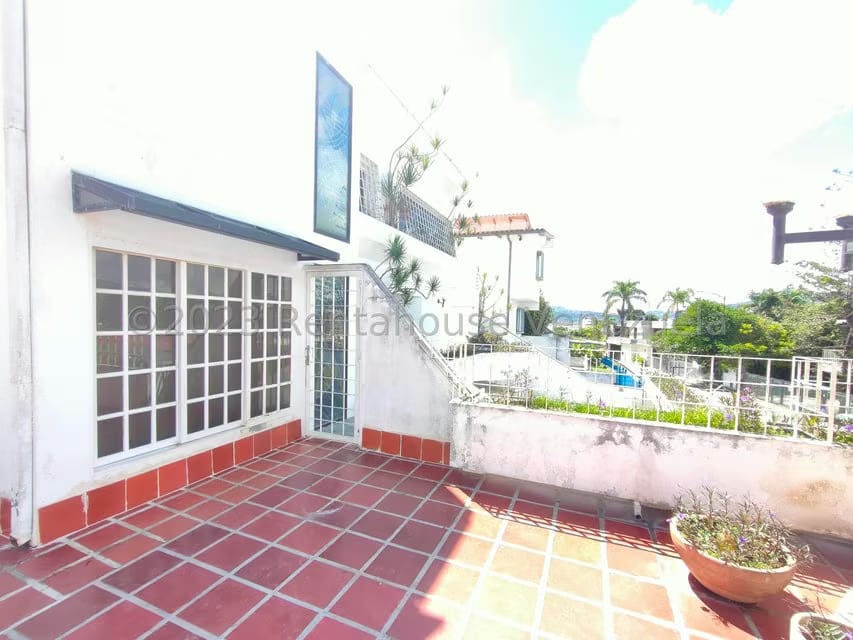 Casa (Multipes Niveles) en Venta en Cumbres de Curumo, Distrito Metropolitano - 15