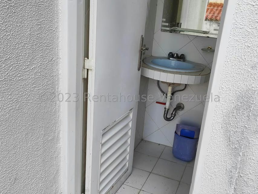 Casa (Multipes Niveles) en Venta en Cumbres de Curumo, Distrito Metropolitano - 39
