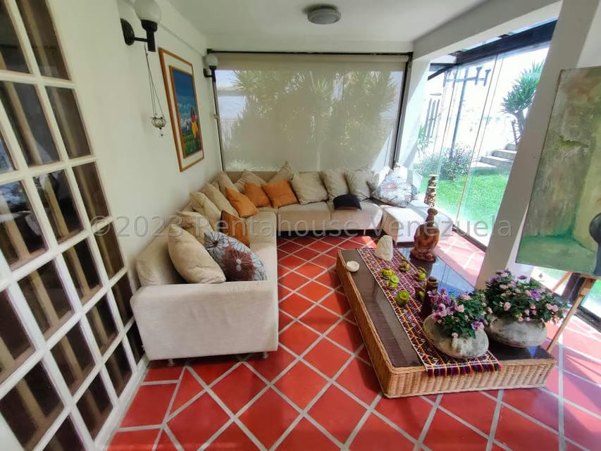 Casa (Multipes Niveles) en Venta en Cumbres de Curumo, Distrito Metropolitano - 10