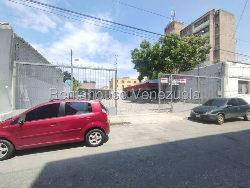 Terreno (Comercial) en Venta en Centro, Lara - 2