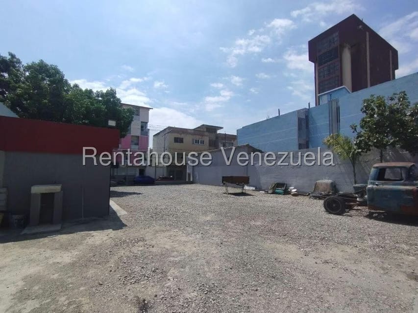 Terreno (Comercial) en Venta en Centro, Lara - 13