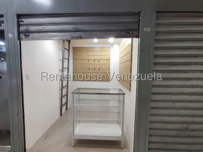 Comercial (Local Comercial) en Venta en Avenida Bolivar, Aragua