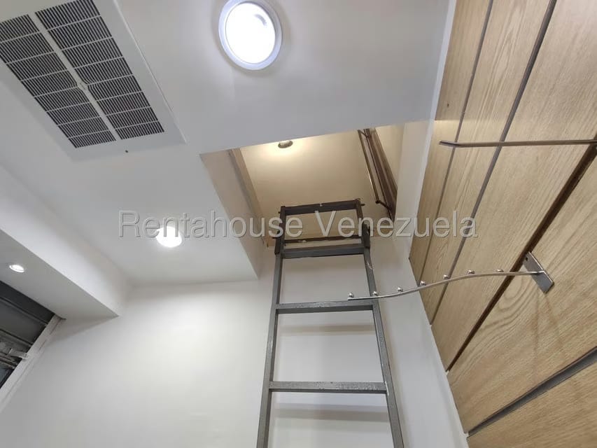 Comercial (Local Comercial) en Venta en Avenida Bolivar, Aragua - 12