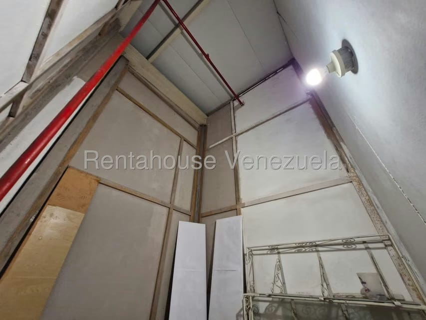 Comercial (Local Comercial) en Venta en Avenida Bolivar, Aragua - 13