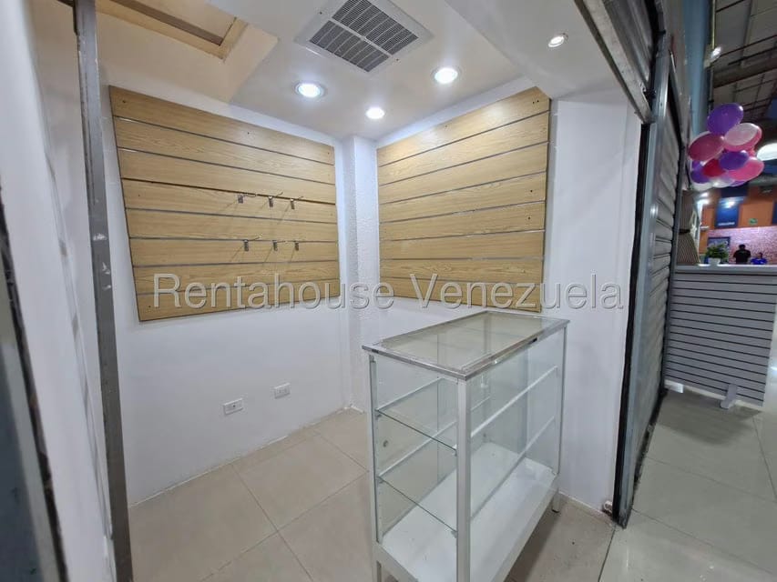 Comercial (Local Comercial) en Venta en Avenida Bolivar, Aragua - 5