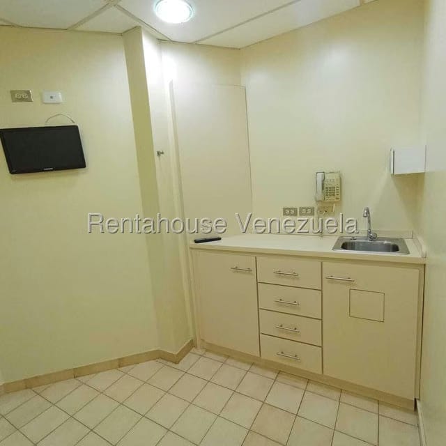 Comercial (Consultorio Medico) en Alquiler en Santa Paula, Distrito Metropolitano - 10