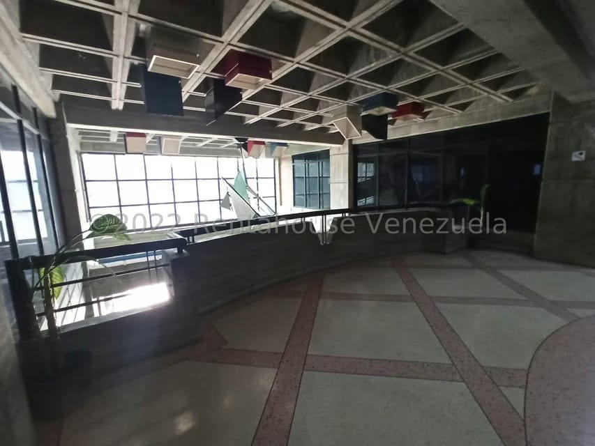 Comercial (Oficina) en Venta en Avenida Mariño, Aragua - 16