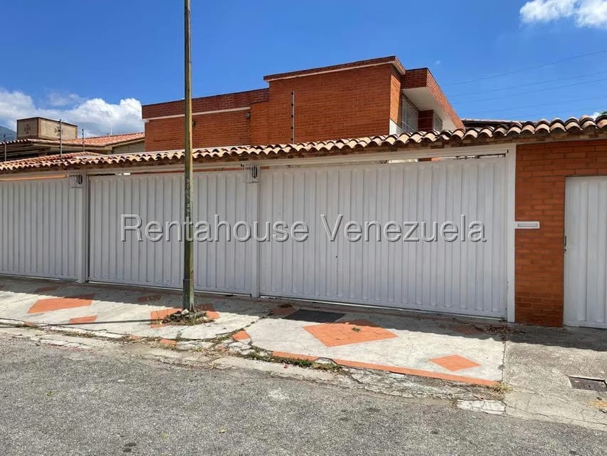Apartamento (1 Nivel) en Alquiler en Macaracuay, Distrito Metropolitano