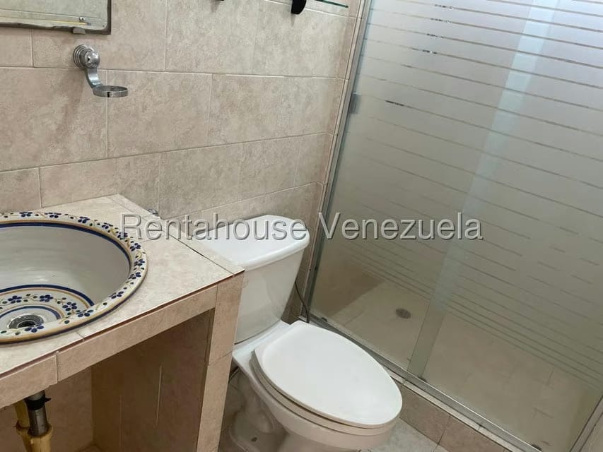 Apartamento (1 Nivel) en Alquiler en Macaracuay, Distrito Metropolitano - 11