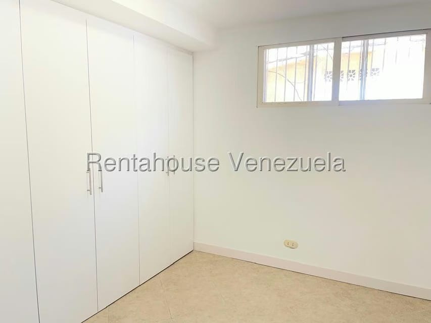 Apartamento (1 Nivel) en Alquiler en Macaracuay, Distrito Metropolitano - 12